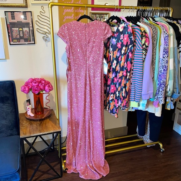 NEW Carmen Marc Valvo Pink Sequin Mermaid Gown - Picture 7 of 14